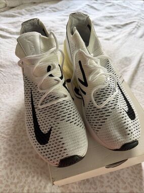 Nike Air MAX 270 FLYKNIT Running Shoes